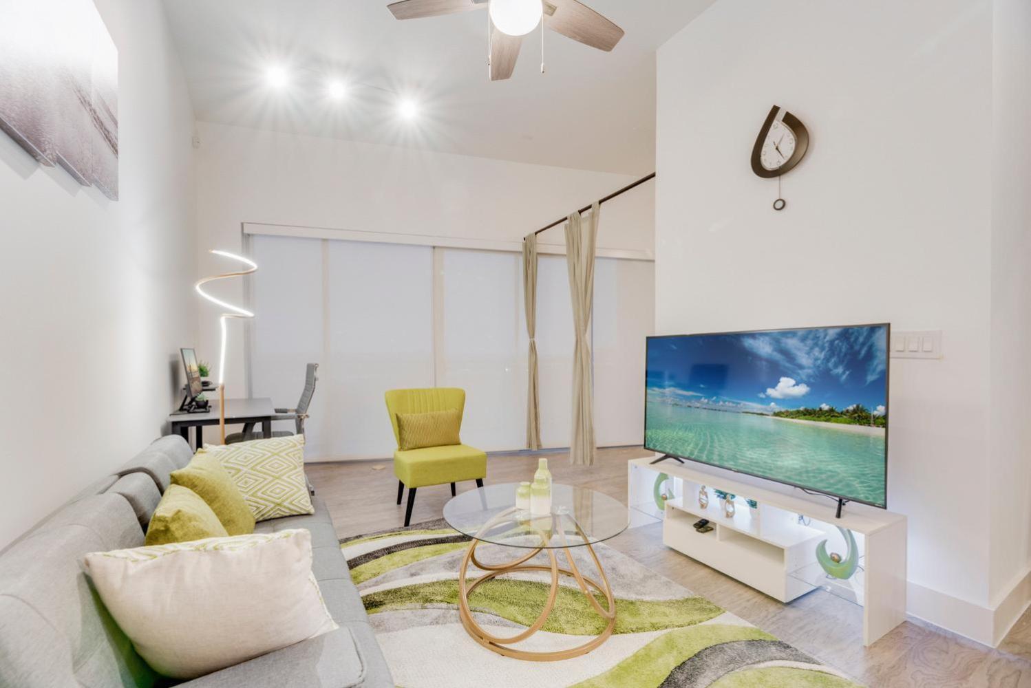 Snappy Loft Style 2Br I Gym I Parking I Workspace Dallas Exterior photo